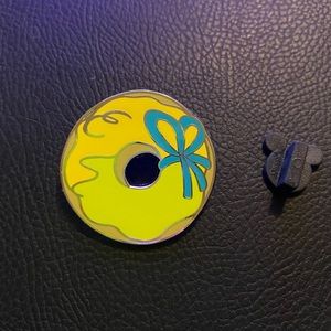Tinker Bell Donut Disney Trading Pin
